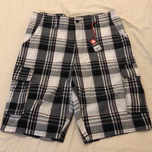 Air walk board shorts Blk/Wht/Red Plaid NWT 34